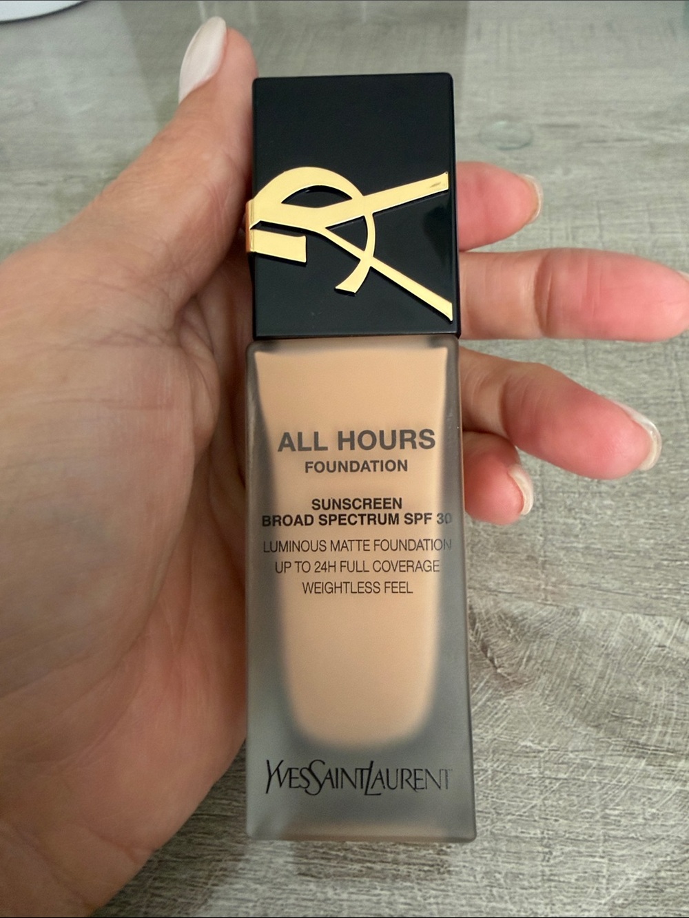 Yves Saint Laurent All Hours Foundation - MN7
